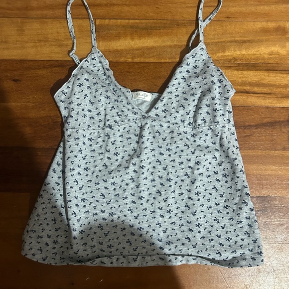 Brandy Melville Tops - Brandy floral tank
